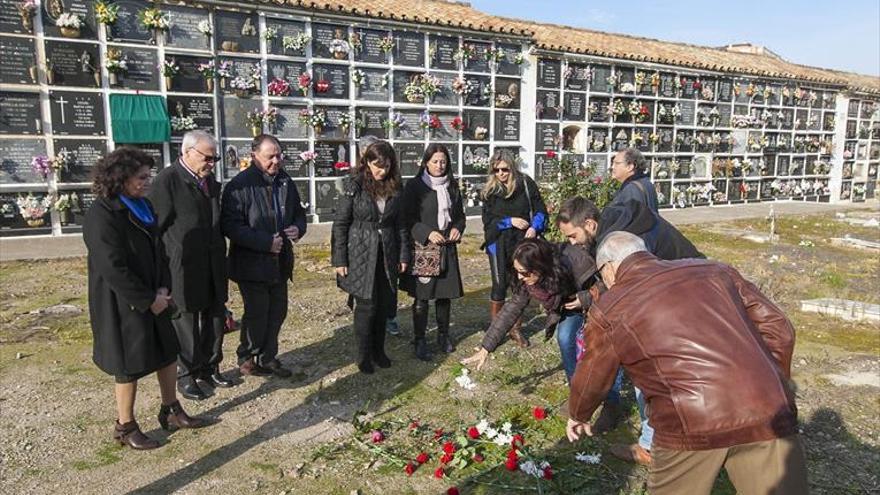 Las catas para las exhumaciones se inician el día 10 en La Salud