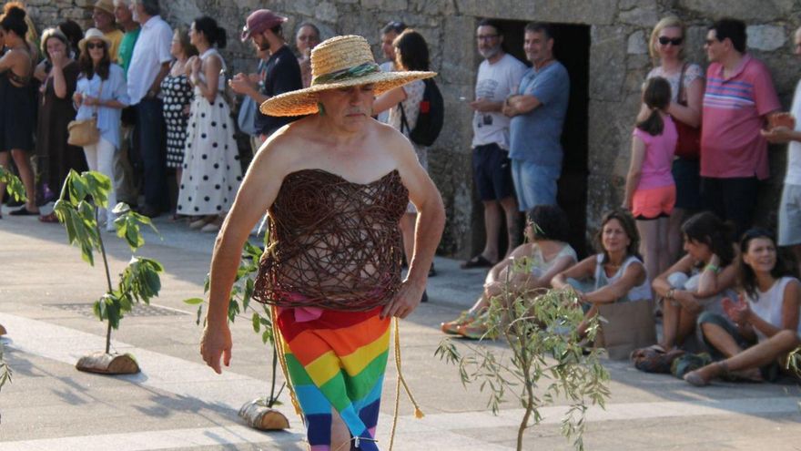 Os Pendellos, una pasarela para cuerpos con conciencia ambiental | ANGEL UTRERA