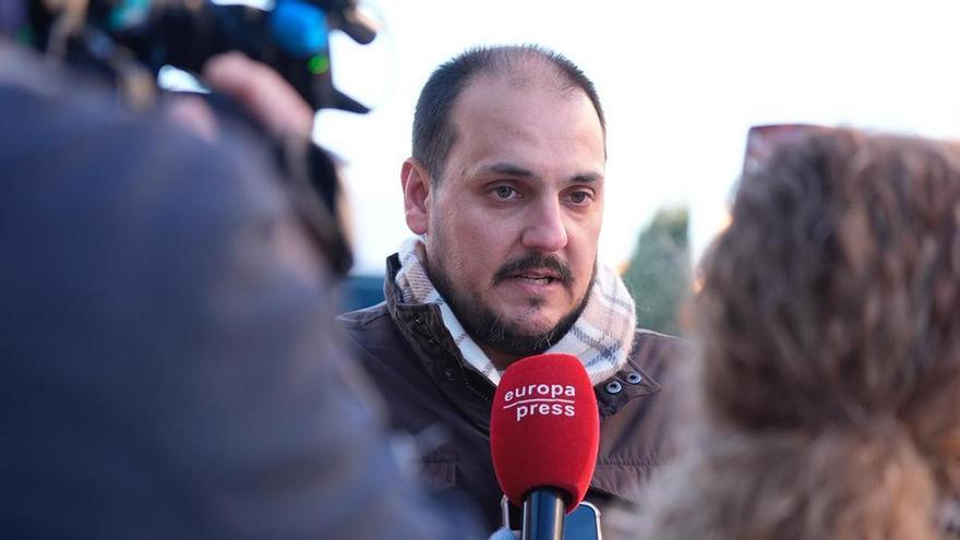 El alcalde de Adamuz: “Es una situación compleja: hay familiares que no saben si los suyos han muerto"