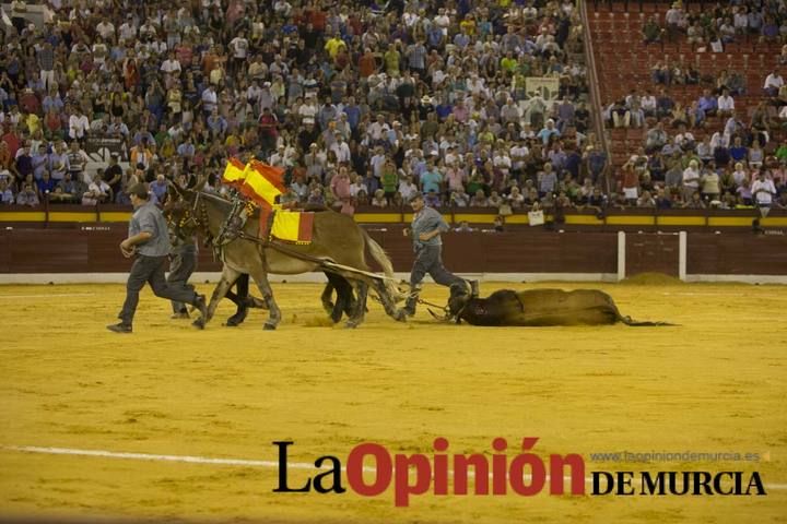 Segunda corrida de Feria: Enrique Ponce, Manzanares y Cayetano