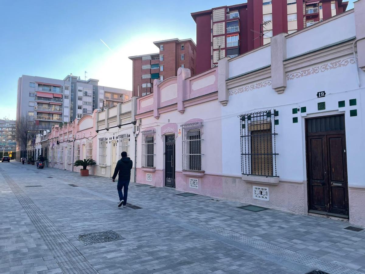 Casas bajas de la calle Antoni Gassol, en Sant Martí.