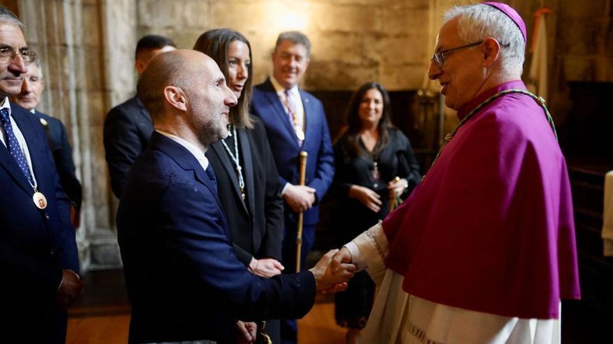 El primer acto de Jácome del mandato fue ayer en Lugo, en la ofrenda del Antigo Reino de Galicia.   | // BERNABÉ