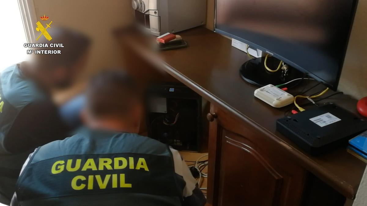 Tres detenidos en Tenerife por estafar más de 200.000 euros a 170 personas