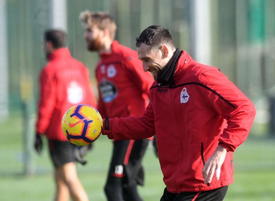 El Dépor se entrena tras empatar ante el Tenerife