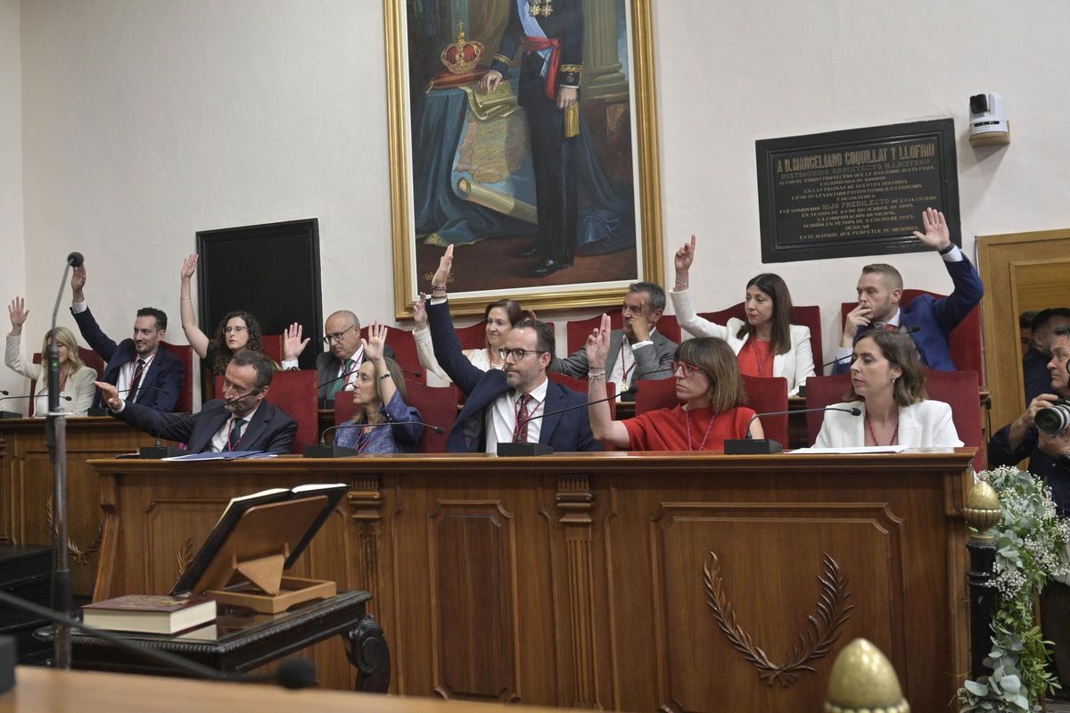 Constitución de la nueva Corporación municipal en el Ayuntamiento de Elche