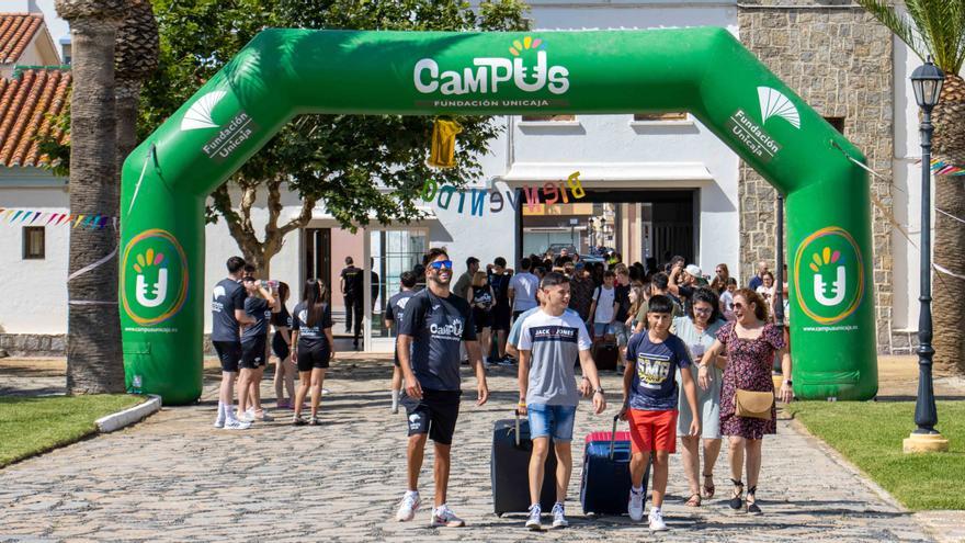 Sabinillas inaugura la temporada de verano de los campamentos de la Fundación Unicaja