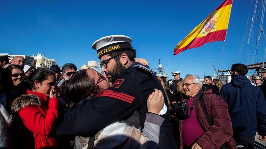 Elcano inicia desde Cádiz su 91 crucero de instrucción por el atlántico