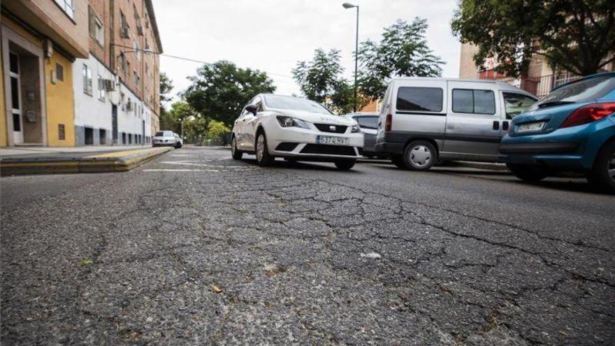 Zaragoza destinará 2 millones de euros a renovar el asfaltado de 50 calles