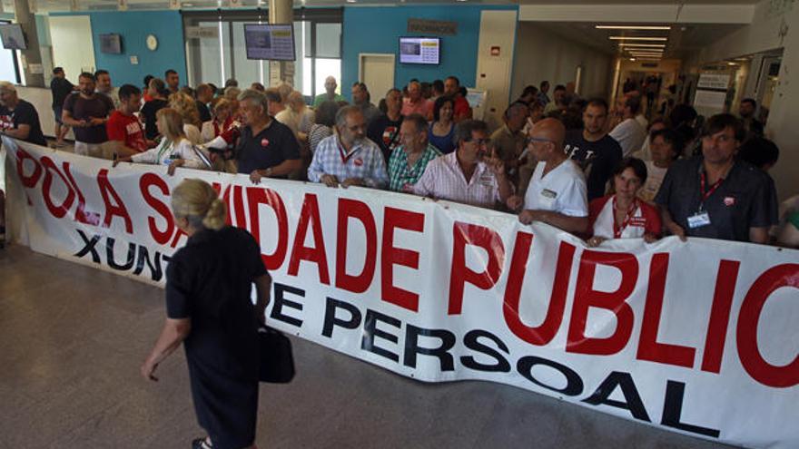 Protesta de esta mañana en el Álvaro Cunqueiro // M.Canosa