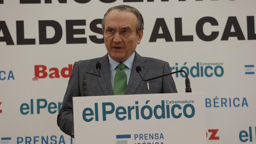 Javier Moll: “Municipalismo y periodismo hiperlocal mantienen profundos vínculos”