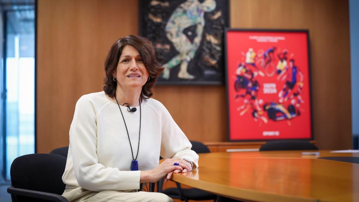 Ana Calderón visitó la redacción de SPORT