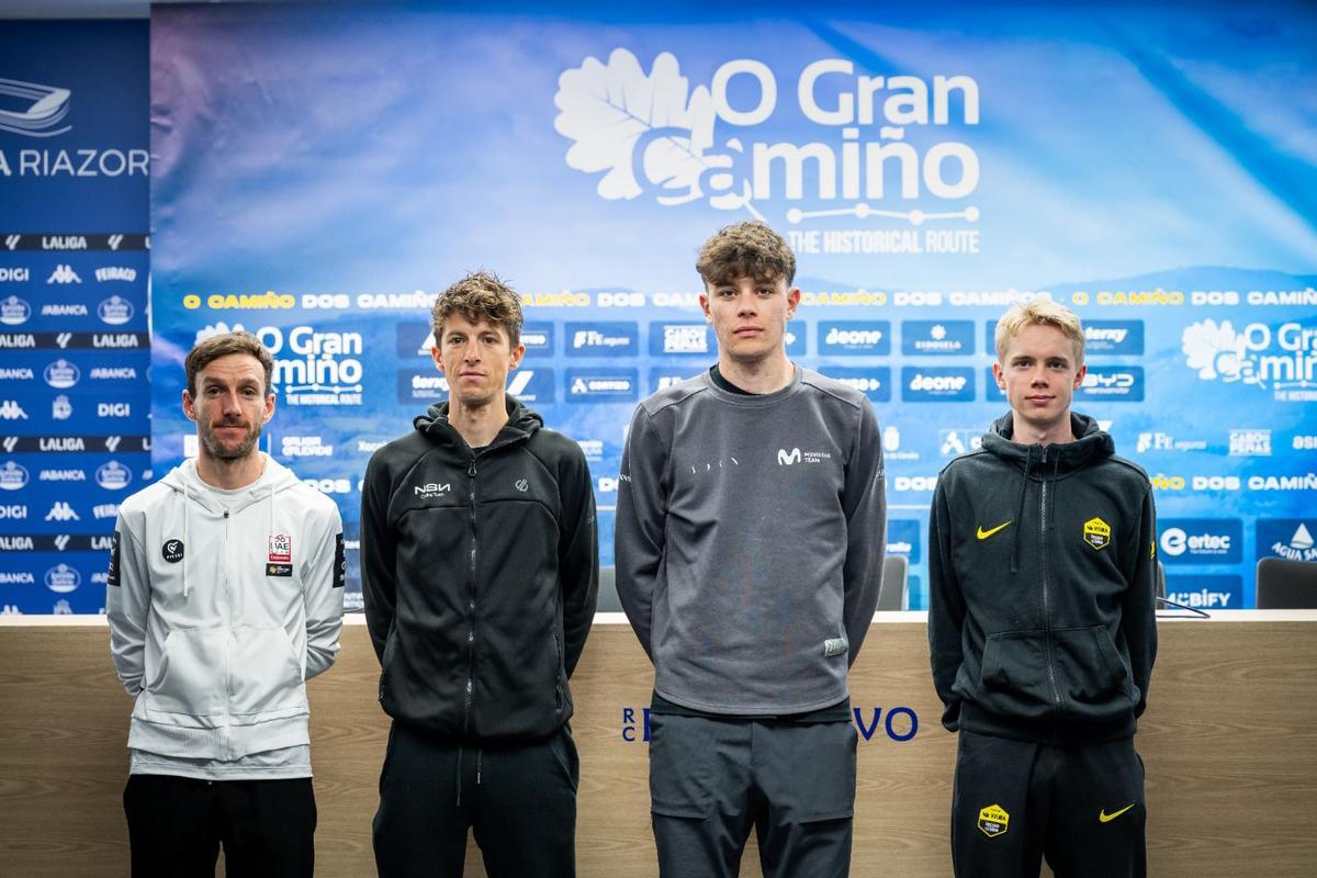 Adam Yates, George Bennet, Iván Romeo y Jorgen Nordhagen, en la rueda de prensa previa a arranque de O Gran Camiño en Riazor.