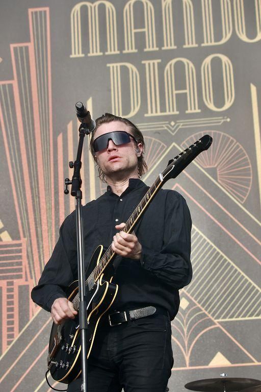 Actuación de Mando Diao y ambiente en el Warm Up (II)