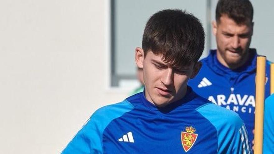 Lucas Terrer, en un entrenamiento del Real Zaragoza esta semana.