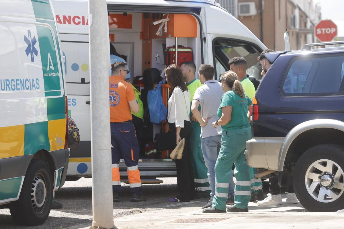 A.J.González Córdoba Incendio nave de reciclaje Cordoplast en las Quemadas Bomberos