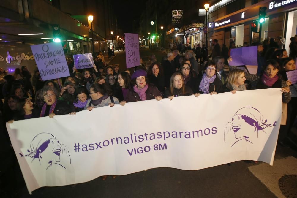 Miles de personas recorren las calles de Vigo en la manifestación central del 8-M