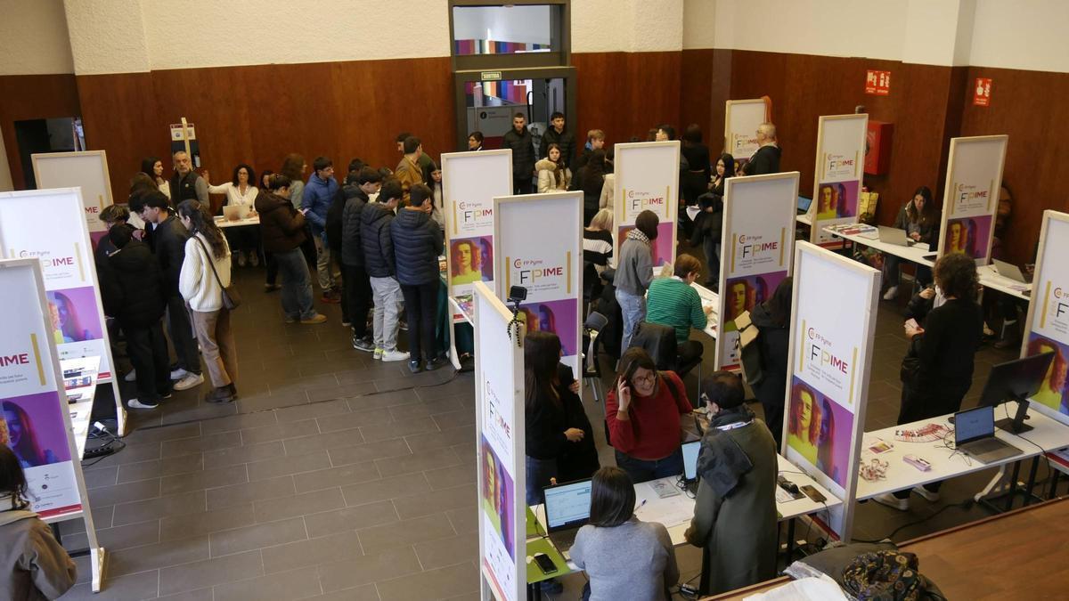 L'espai de la Fira de la Formació i l'Ocupació, al Casino de Berga