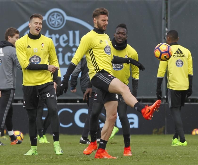 Último entrenamiento del Celta a las órdenes de Eduardo Berizzo antes de recibir en Balaídos al Osasuna