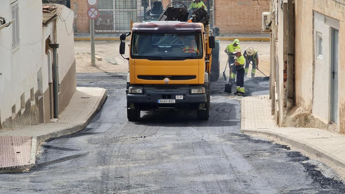 Las obras realizadas en la calle Maestro Falla de Elda.