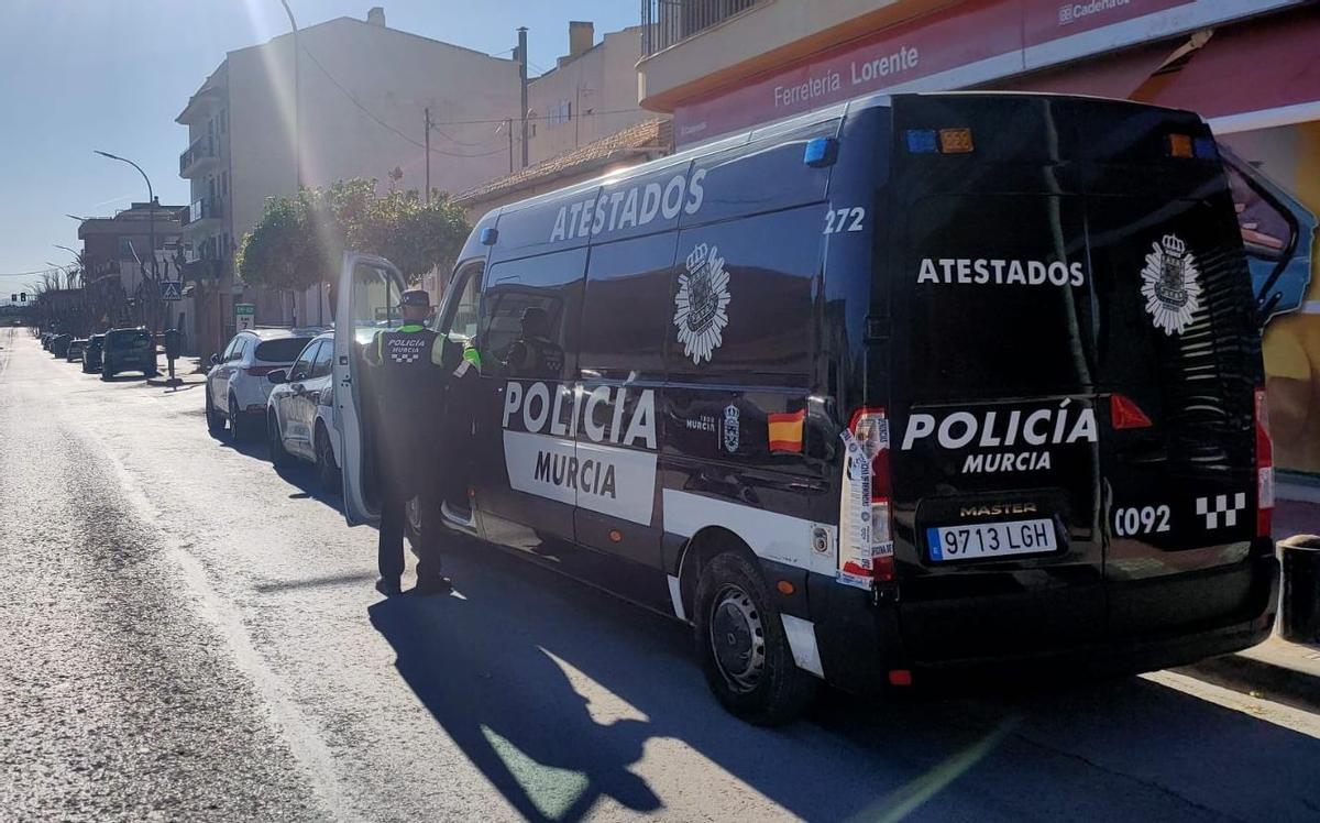 Furgoneta del Grupo de Atestados de la Policía Local de Murcia (FOTO DE ARCHIVO).