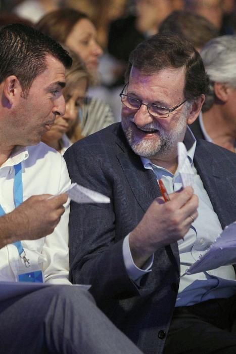 RAJOY CLAUSURA EL VIII CONGRESO INSULAR DEL PP ...