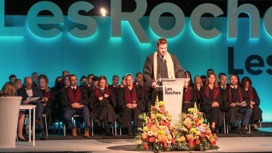 Alumnos de Les Roches, en el acto de graduación.