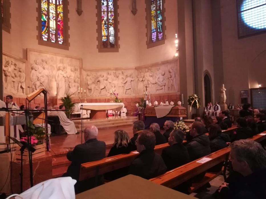 Funeral del bisbe emèrit de Solsona Jaume Traserra