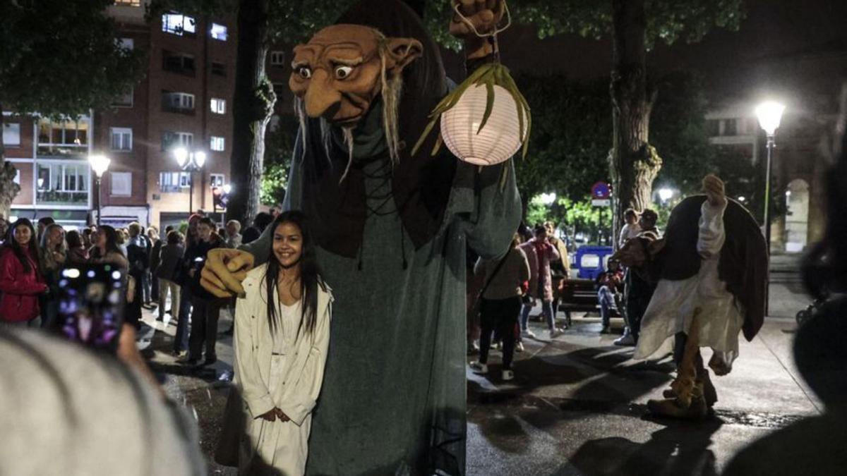 Música y buen comer en Bueño y La Corredoria para disfrutar en grupo de la noche más corta