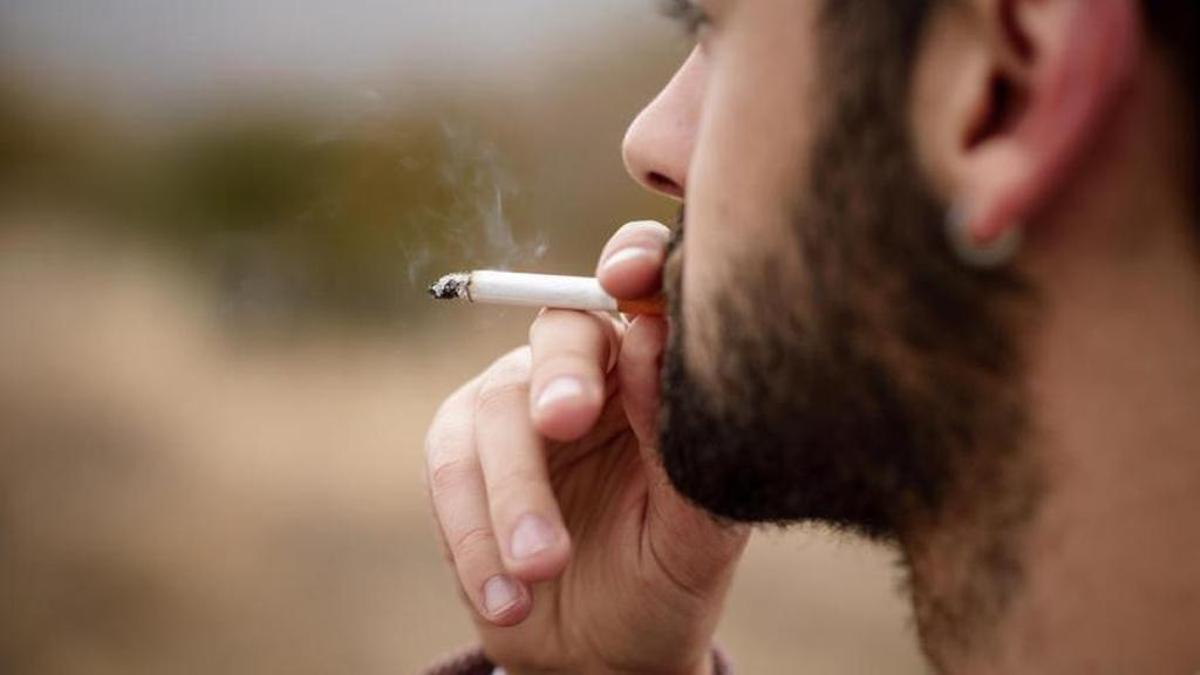 El consumo de tabaco está entre los principales factores de riesgo oncológico.