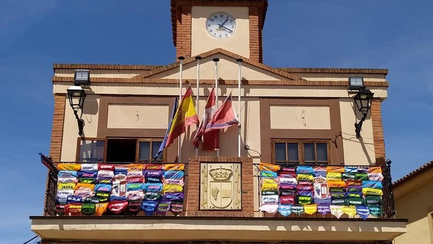 Moraleja del Vino vive las fiestas de La Magdalena desde el balcón