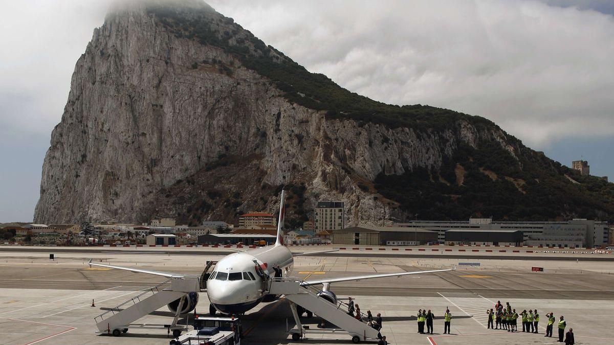 El aeropuerto de Gibraltar durante una visita oficial de la realeza británica, el 13 de junio de 2012.