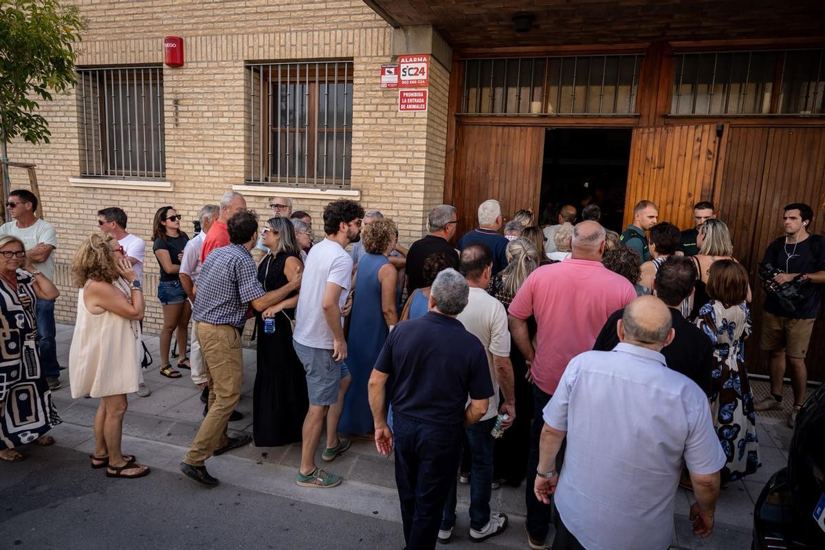 Despedida con "mucho dolor" a Javier y Esther, el matrimonio asesinado en Tauste.