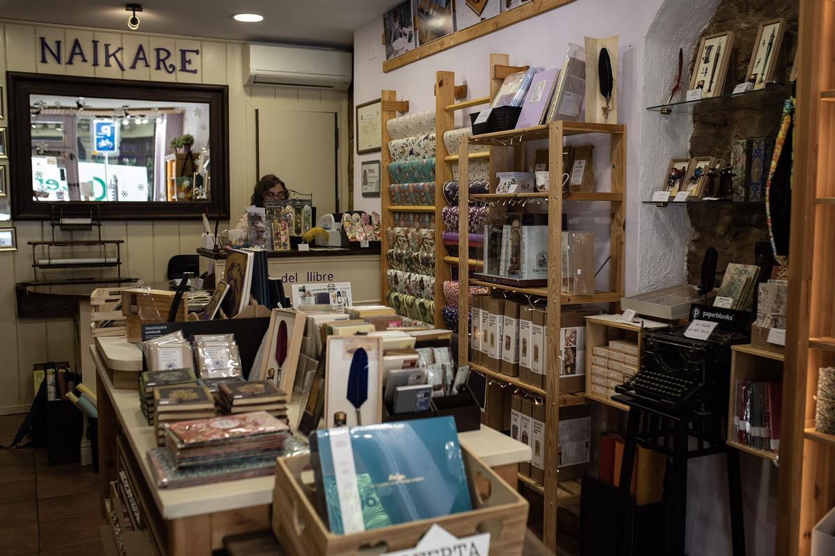 Interior de la tienda Naikare, en la calle Roger de Flor