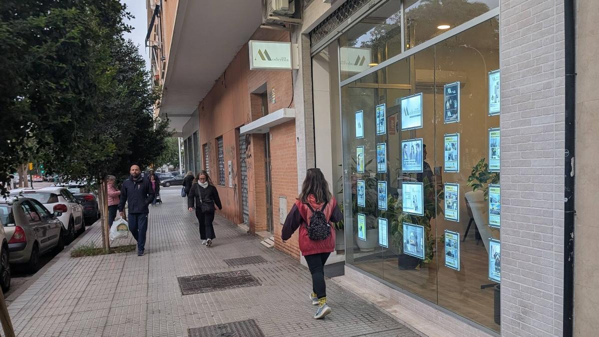 Una agencia inmobiliaria en Málaga capital