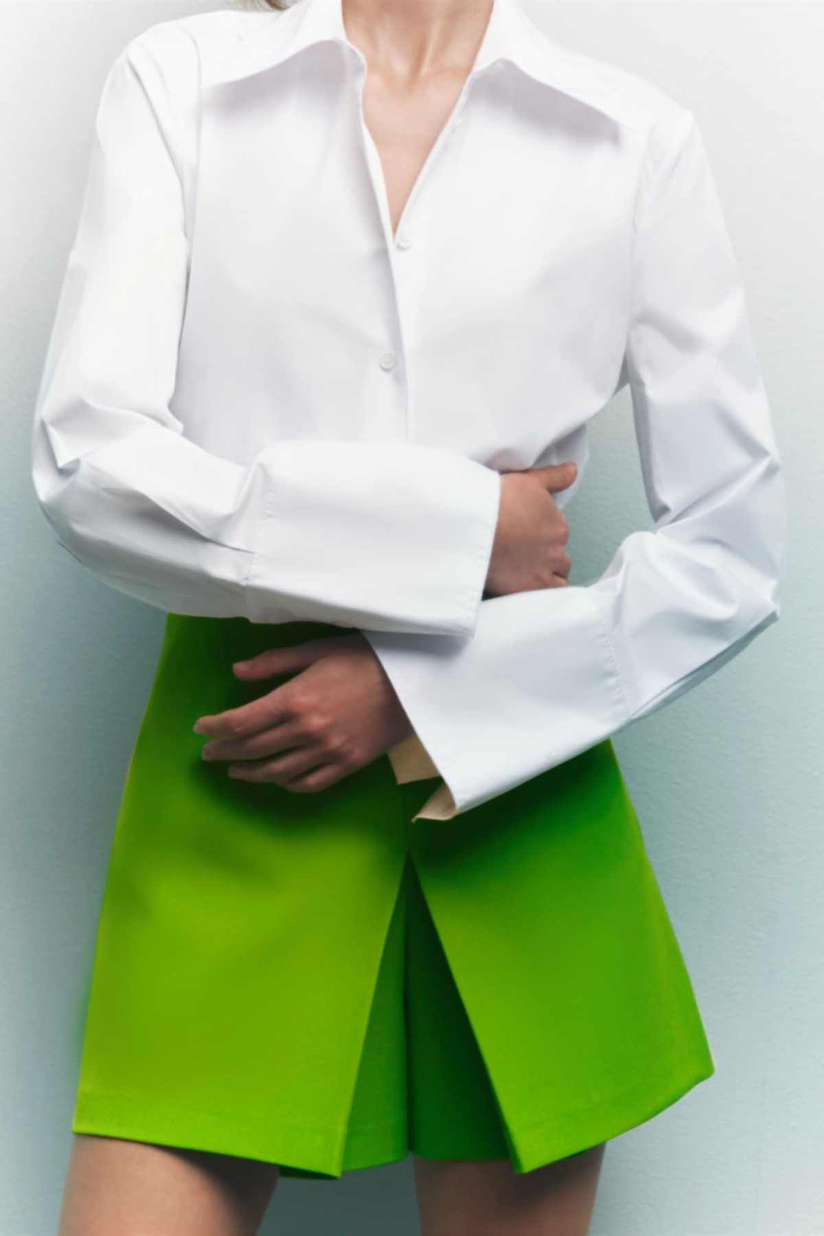 Falda pantalón en tono verde de Zara