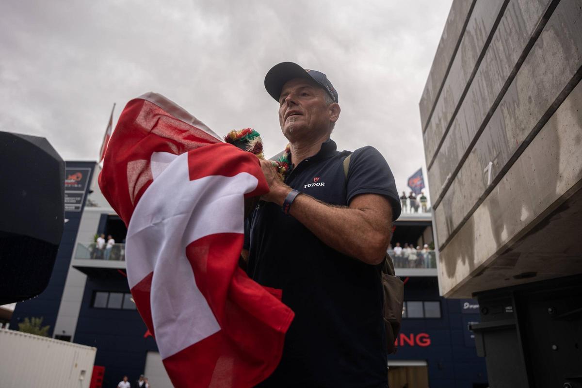 Dock out del Alenghi Red Bull en la Copa América animados por sus fans