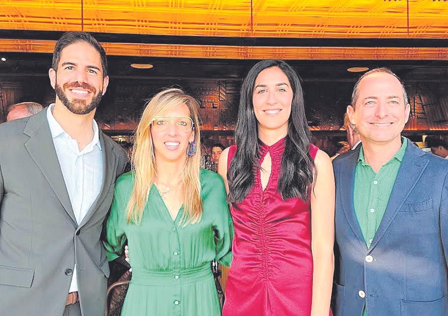 Elvis Palazzi, Estreya Gosalbez, Claudia Martínez y Carmelo Assenza.