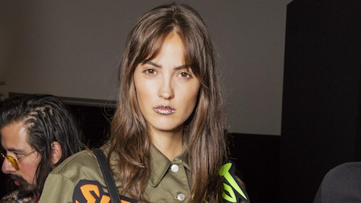 Chaquetas 'cropped' en el backstage de Jeremy Scott