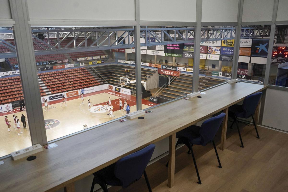 El Bàsquet Manresa 2015 ha habilitat de manera "momentània" les cabines del Nou Congost