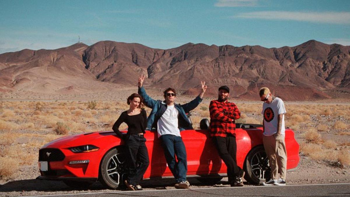 El grupo La La Love You en la promoción de su última canción.