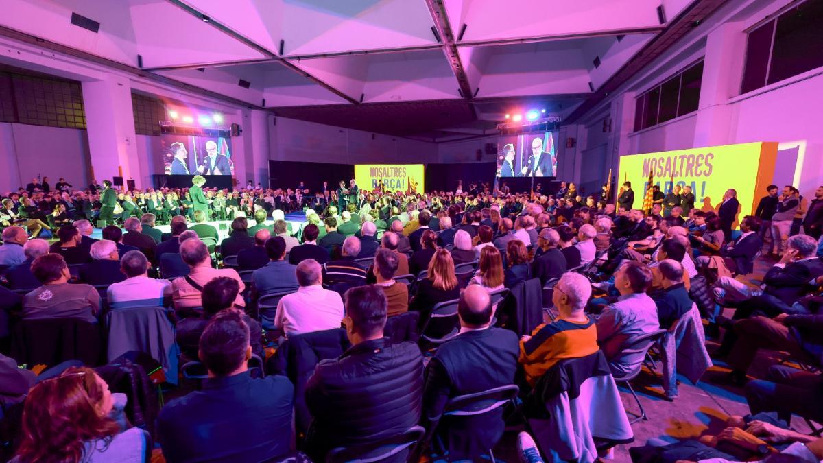 Víctor Font presentó su candidatura