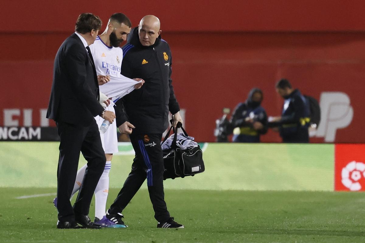 Benzema salió del campo en los minutos finales cuando Ancelotti había hecho todos los cambios