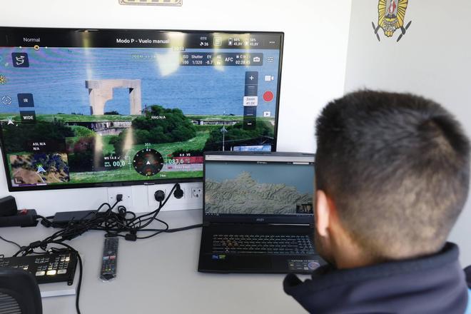 Así funciona (y así se ve) los drones de la Policía Local de Gijón (en imágenes)