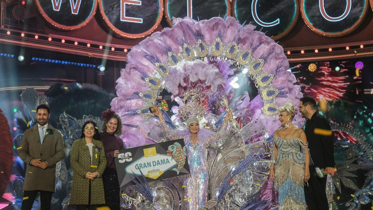 Una brillante Carmen Rosa Toledo Hernández, Gran Dama del Carnaval de Las Palmas de Gran Canaria 2026 Una brillante Carmen Rosa Toledo Hernández, Gran Dama del Carnaval de Las Palmas de Gran Canaria 2026