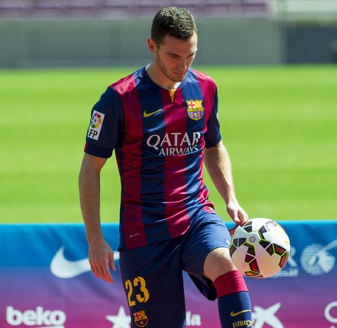 La presentación de Vermaelen, en imágenes