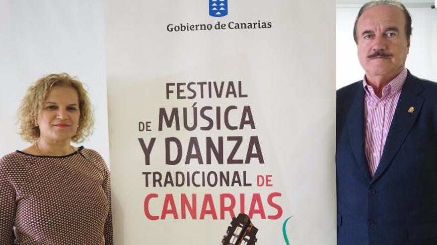 Siete agrupaciones abren el primer festival de música folclórica en Firgas