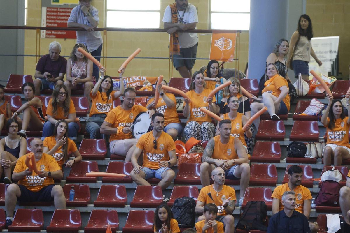 La final del Campeonato de España mini de baloncesto que se disputa en Córdoba, en imágenes