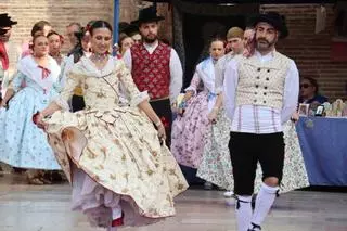 Asi ha sido la "dansà dels Pobles" a la Virgen