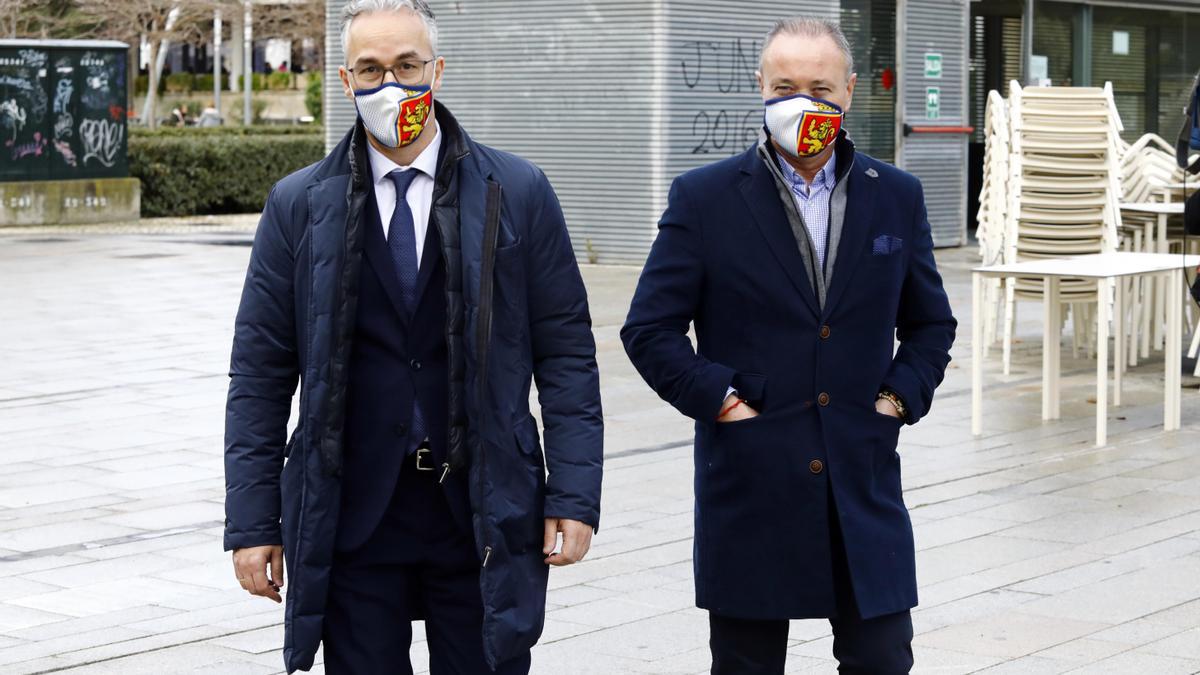 Miguel Torrecilla y Juan Ignacio Martínez, en la presentación del entrenador.