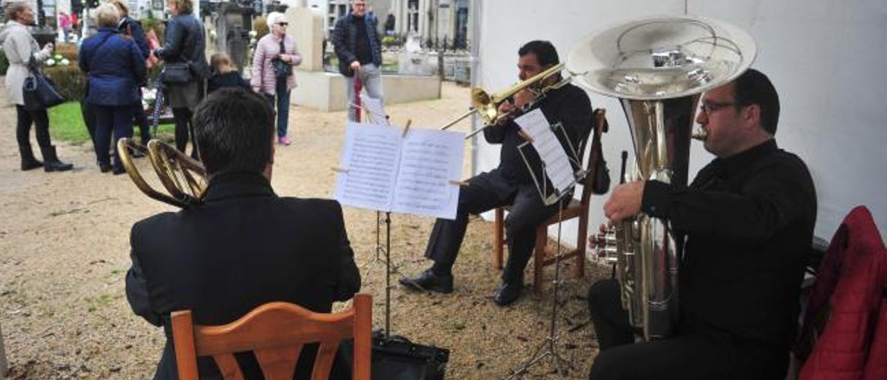 Música en Vilagarcía para honrar a los que no están